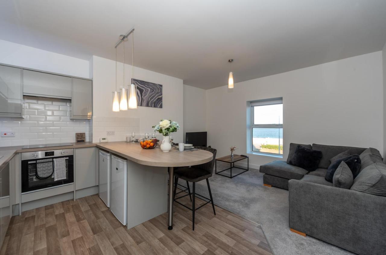 Sea Views Modern Two Bedroom Apartment Lowestoft Bagian luar foto