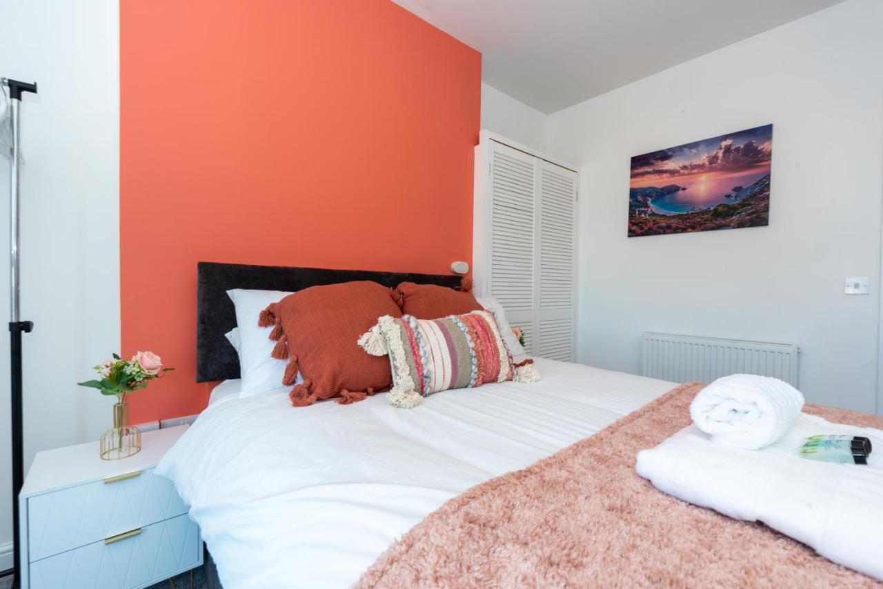 Sea Views Modern Two Bedroom Apartment Lowestoft Bagian luar foto